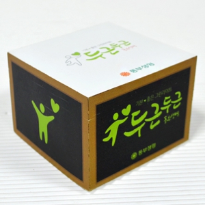 Ãø¸é Ä÷¯ Àμâ Å¥ºêÇü Á¢Âø Æ÷½ºÆ®ÀÕ (70*75mm) 500¸Å_µ¿ºÎ»ý¸í