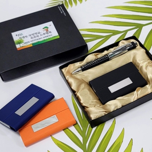 ¼±¹°¼¼Æ®2Á¾ Ä®¶ó ¸íÇÔÄÉÀ̽º+°¡Á× ¸ÞÅ»º¼Ææ USB¸Þ¸ð¸®(8G