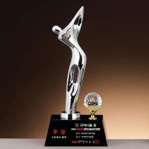 Å©¸®½ºÅ» ±Ý¼Ó Æ®·ÎÇÇ SAM24T015