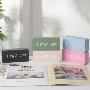 À£¼¼½º W1299 Á÷°¢Å¹»ó½Ã°è