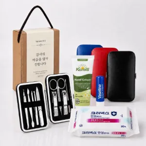 위생키트 777 쓰리쎄븐 손톱깎이(8PCS)  + 크리넥스 살균소독 물티슈 + 카밀 핸드크림  + 립밤 | 손톱깍이선물세트 판촉물 제작